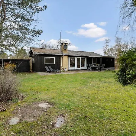 1663-vejby-lundedalsvej-8 * Holløselund